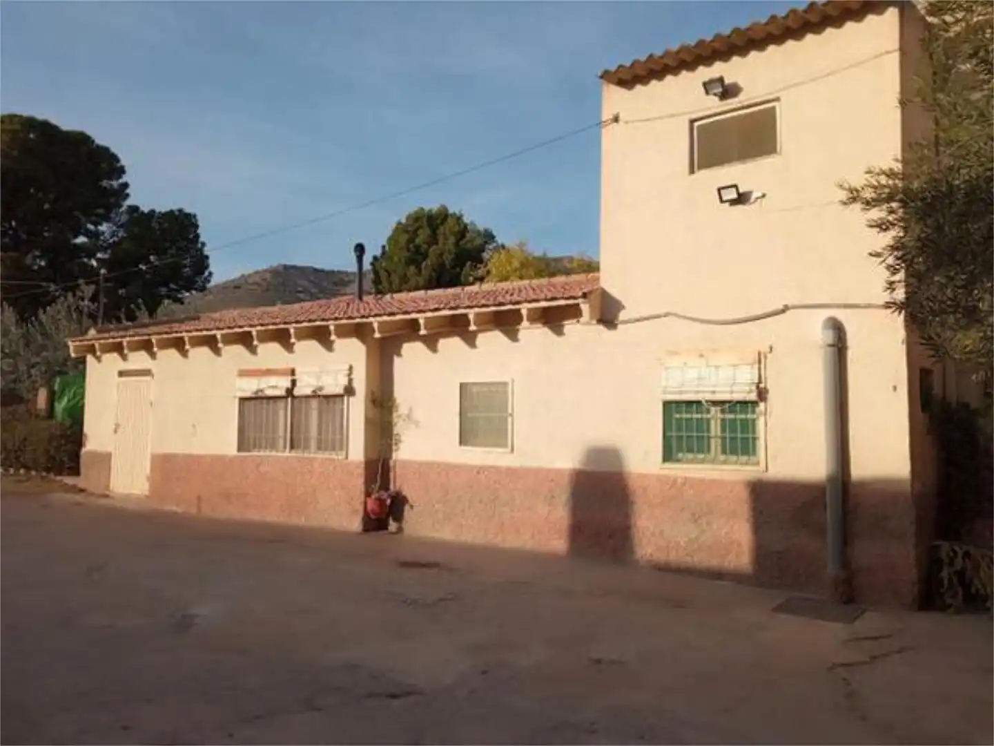 Houses for sale in Las Trescientas - San Francisco - Ciudad Vergel Exterior view of Houses for sale in Elda with Swimming Pool