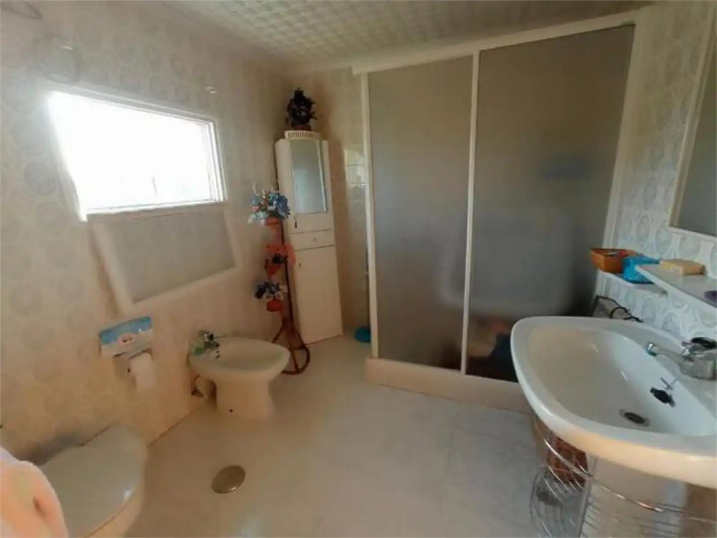 Houses for sale in Las Trescientas - San Francisco - Ciudad Vergel Bathroom of Houses for sale in Elda with Swimming Pool