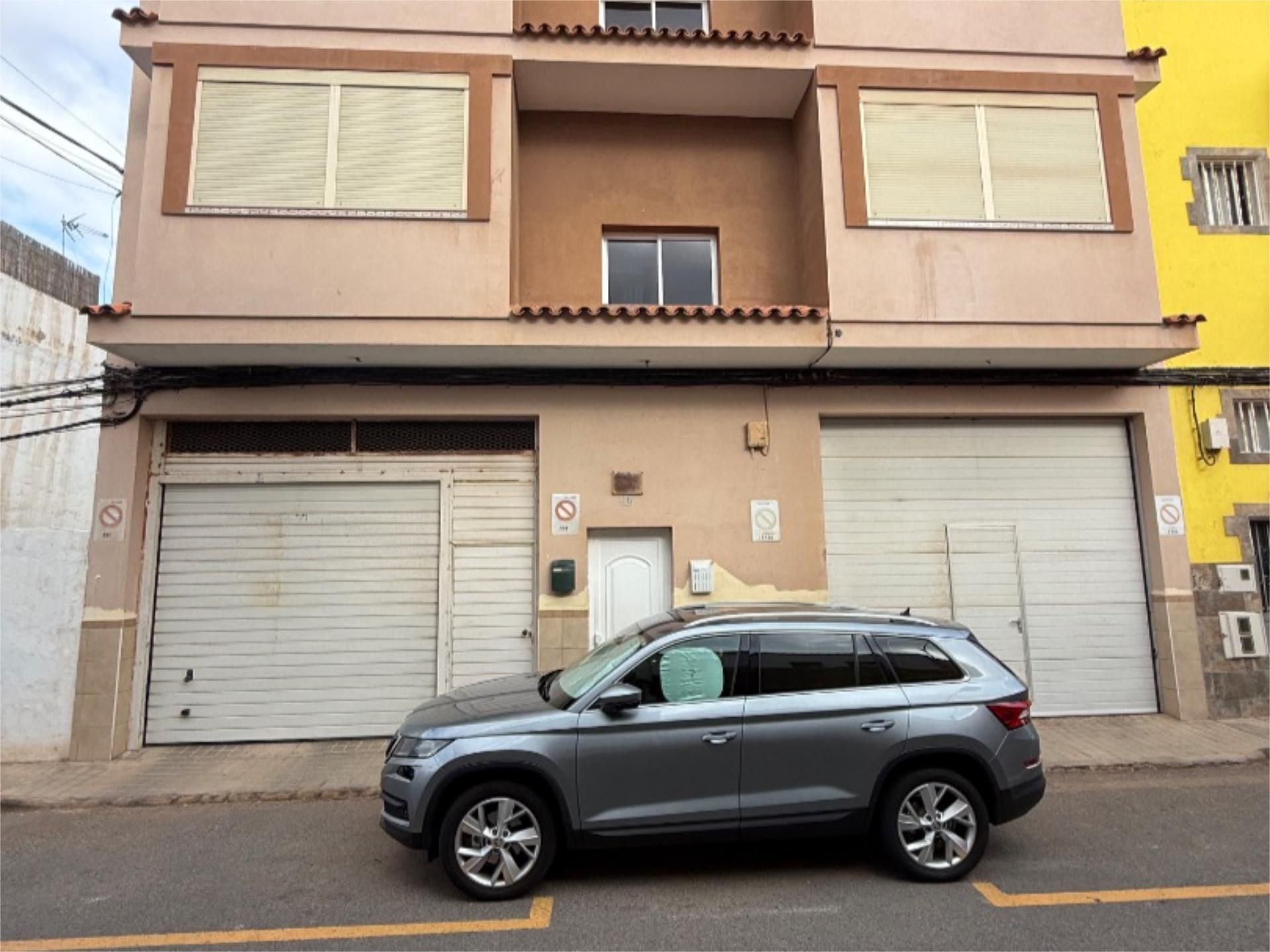 Pis en venda a Calle Alfredo Calderón, 16, Vecindario - El Doctoral - Cruce de Sardina Aparcament de Pis en venda en Santa Lucía de Tirajana amb Terrassa