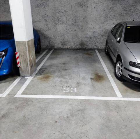 Garaje en Alquiler en Roses - Castellbell