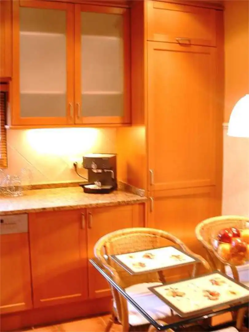 Casa o chalet en venta en Plaça de Les Acàcies, 6, Navata Cocina de Casa o chalet en venta en Navata con Terraza, Piscina y Balcón