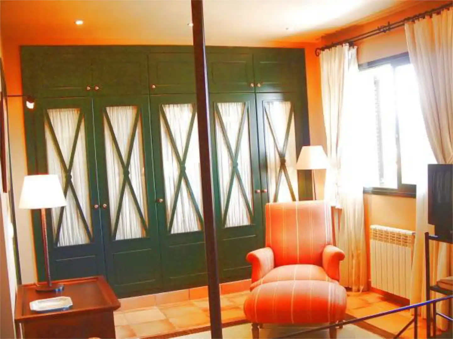Casa o chalet en venta en Plaça de Les Acàcies, 6, Navata Habitación de Casa o chalet en venta en Navata con Terraza, Piscina y Balcón
