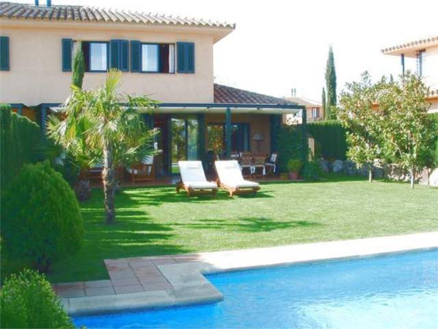 Casa-chalet en Venta en Plaça de les Acàcies, 6 en Navata