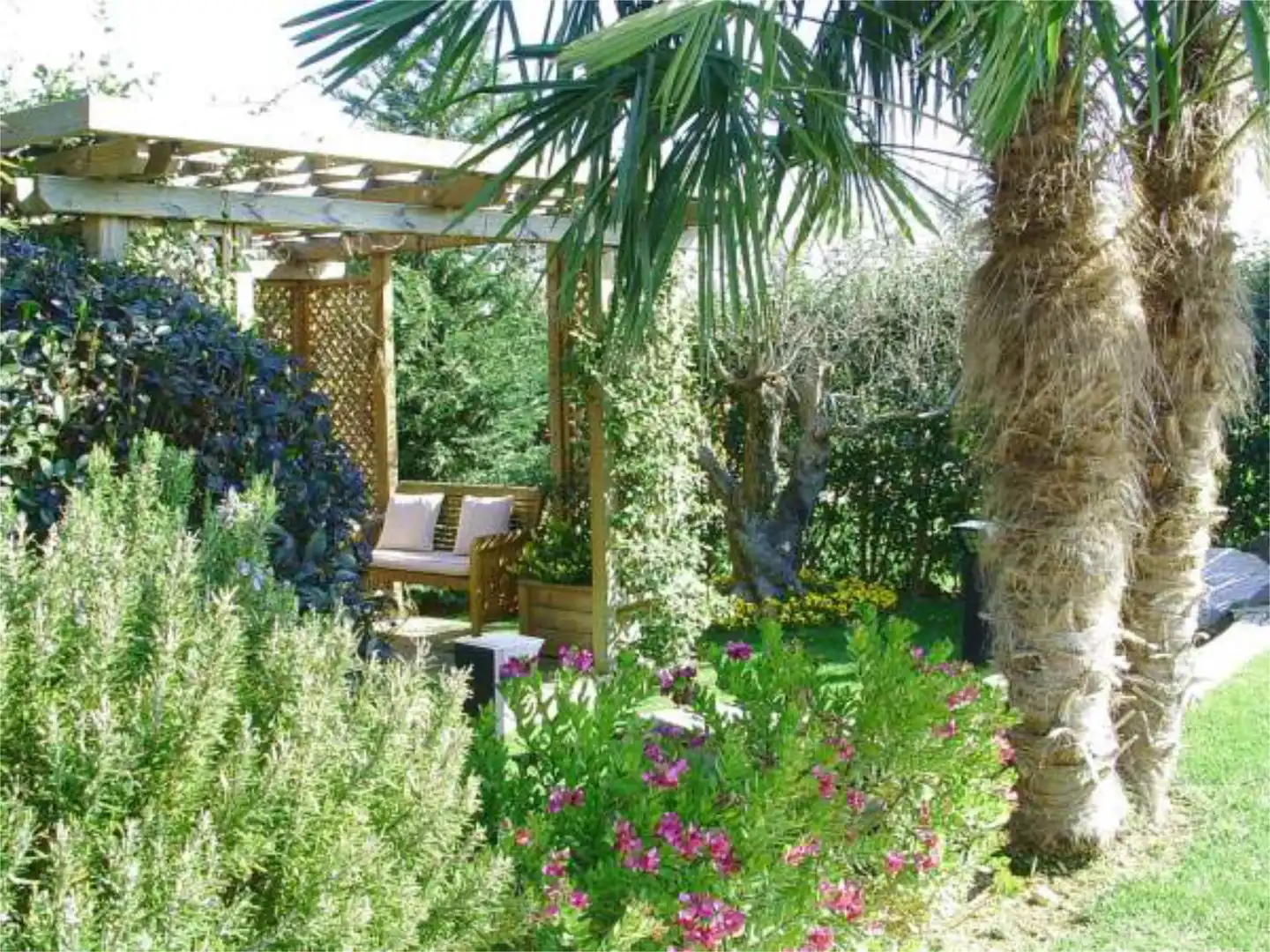 Casa o chalet en venta en Plaça de Les Acàcies, 6, Navata Jardín de Casa o chalet en venta en Navata con Terraza, Piscina y Balcón