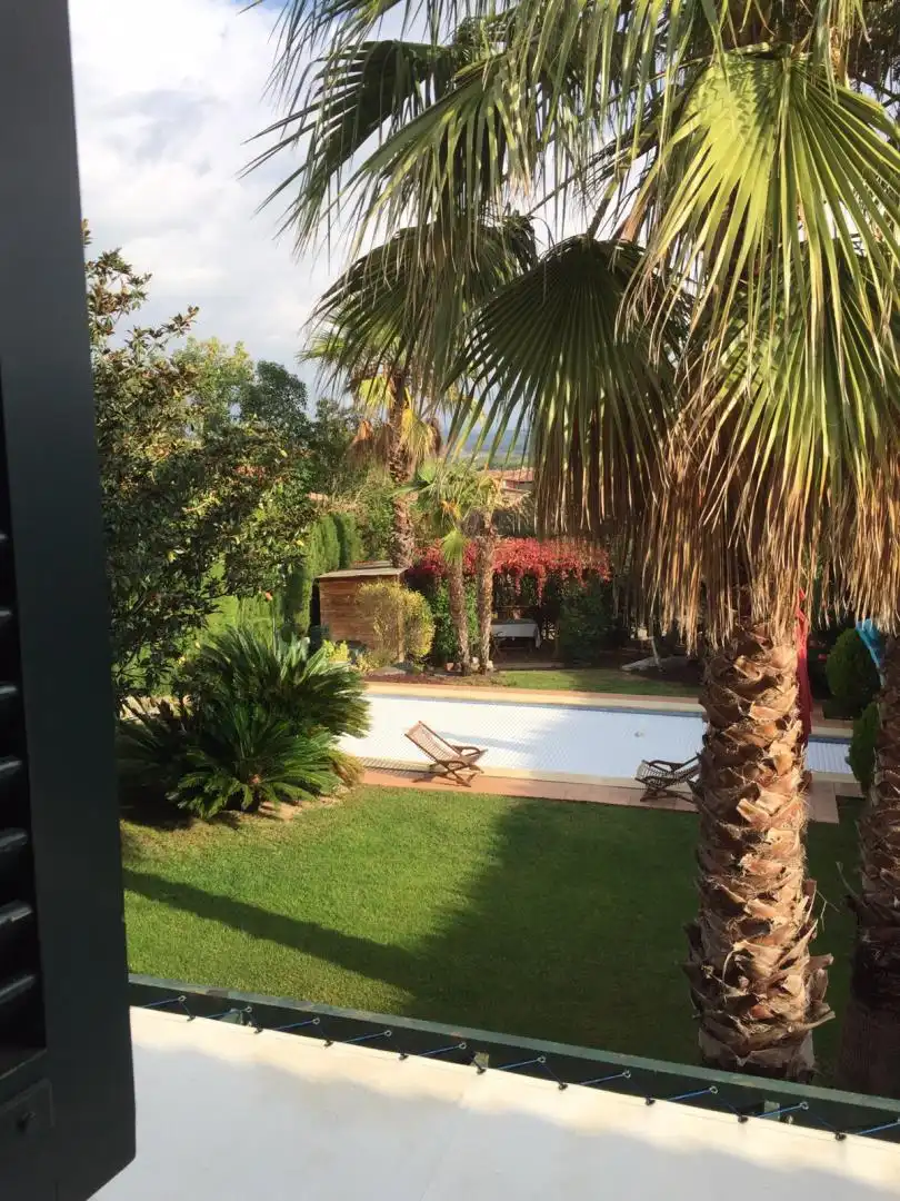 Casa o chalet en venta en Plaça de Les Acàcies, 6, Navata Jardín de Casa o chalet en venta en Navata con Terraza, Piscina y Balcón