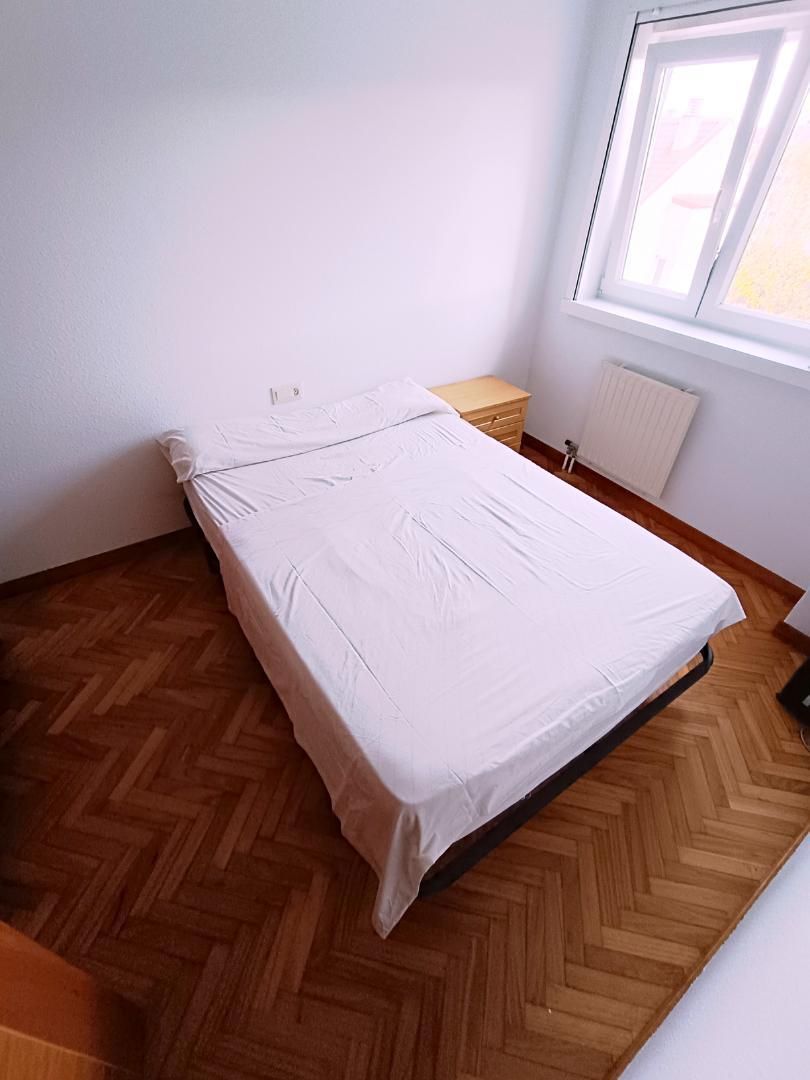 Flat to share in Avenida Acea da Ma, 29, Acea de Ama - O Burgo Flat to share in Avenida Acea da Ma, 29, Acea de Ama - O Burgo