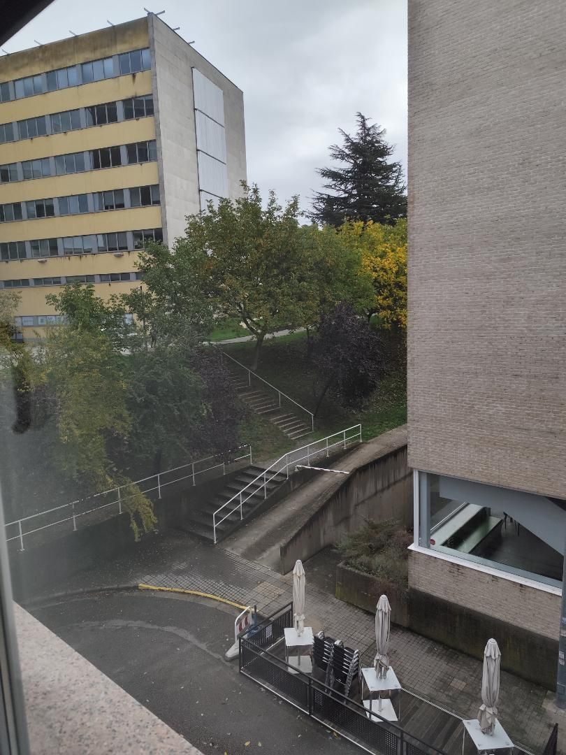 Apartamento de alquiler en Calle los Claveles, 15, Zona Alta Vista exterior de Apartamento de alquiler en Ponferrada con Calefacción, Parquet y Amueblado