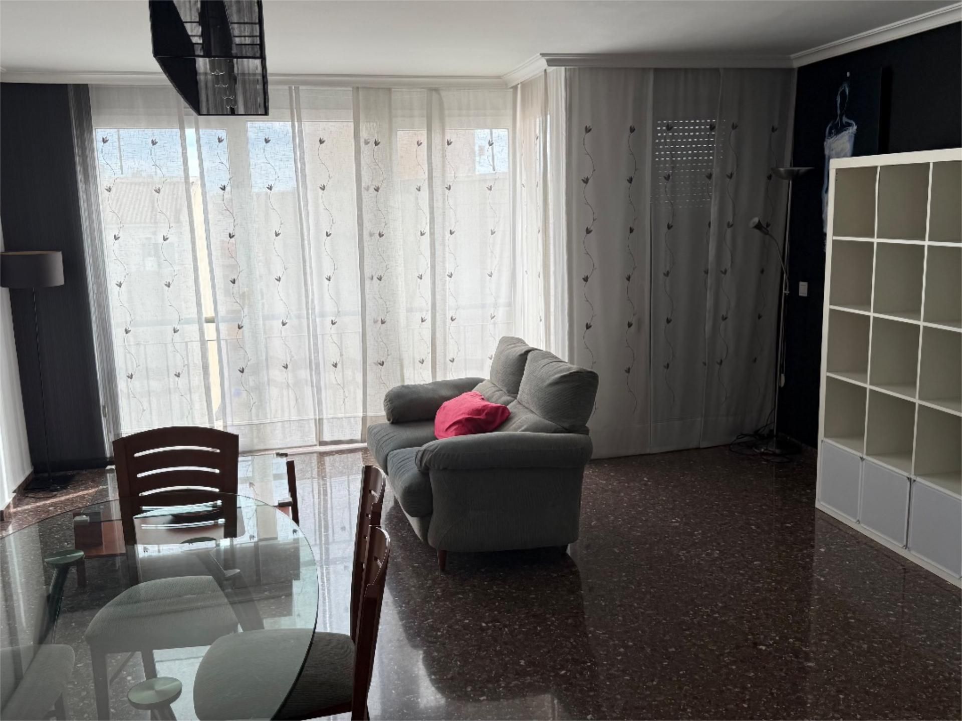 Sala d'estar de Dúplex de lloguer en La Pobla de Vallbona