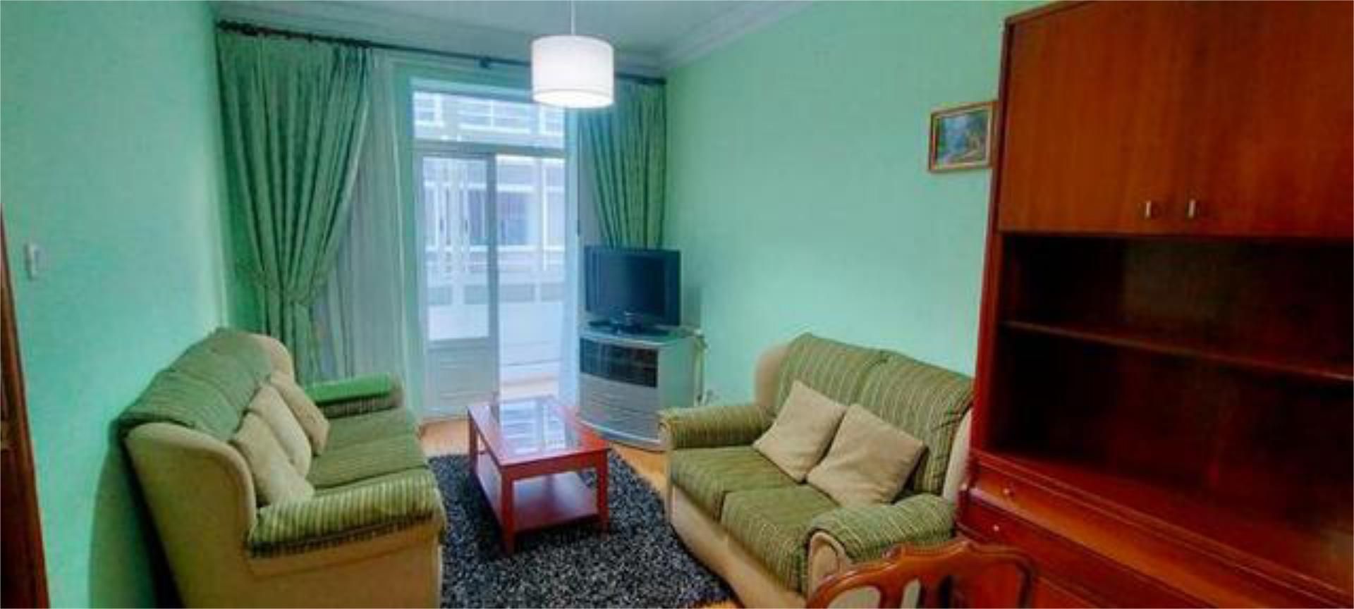 Pis de lloguer a Recatelo - O Carme Sala d'estar de Pis de lloguer en Lugo Capital amb Calefacció i Moblat