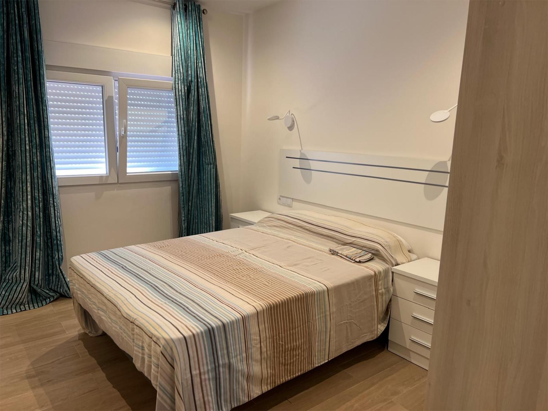 Pis de lloguer a Rambla Mártir Santa Eulalia, 29, Centro Dormitori de Pis de lloguer en Mérida amb Aire condicionat, Moblat i Balcó