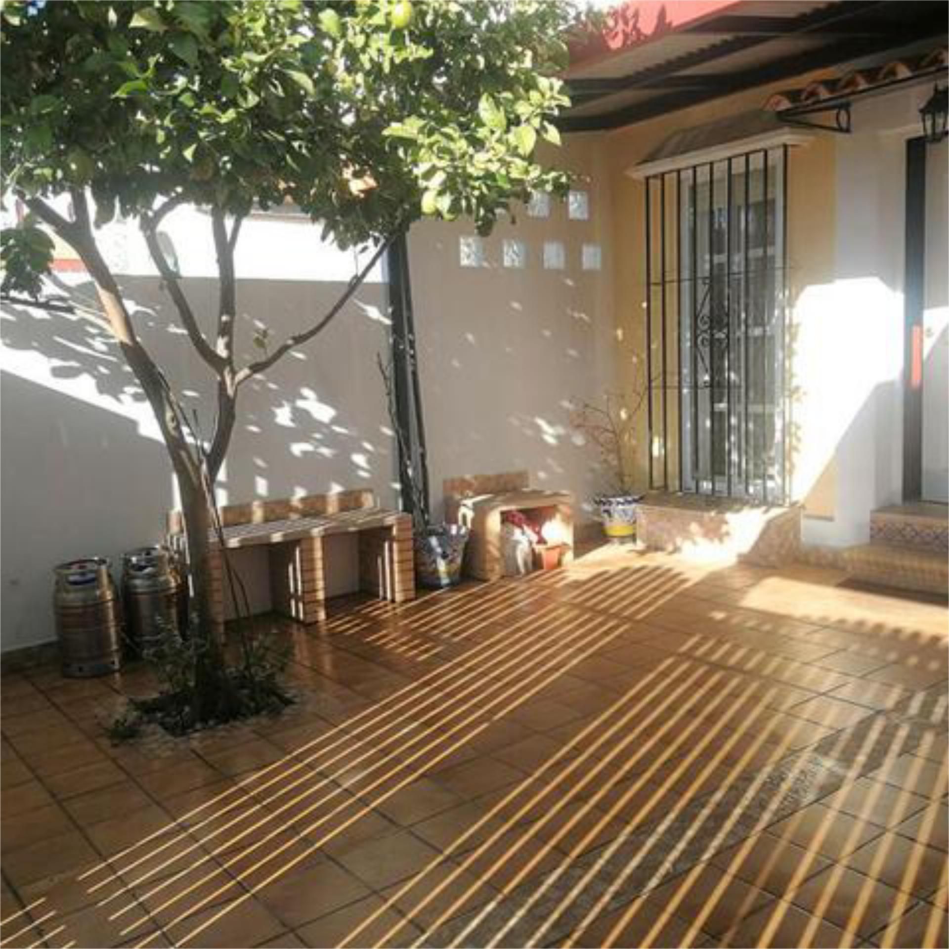 Casa o xalet de lloguer a Centro Terrassa de Casa o xalet de lloguer en Bormujos amb Calefacció, Jardí privat i Terrassa