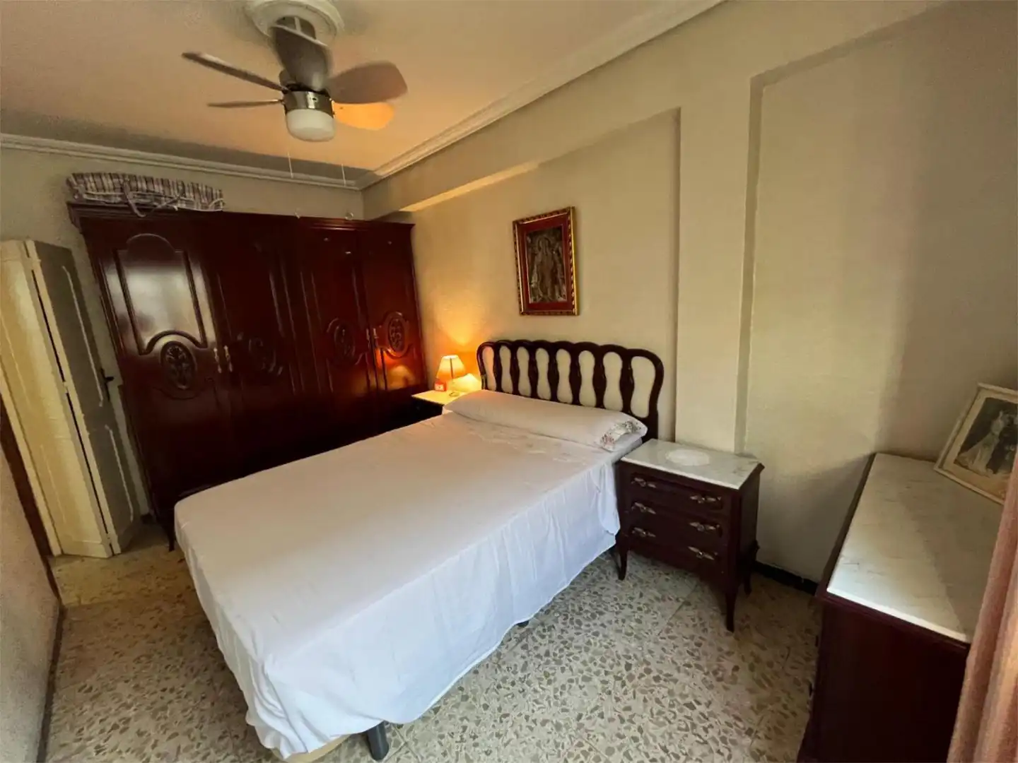 Bedroom of Flat for sale in Sevilla  with Air Conditioner, Storage room and Furnished