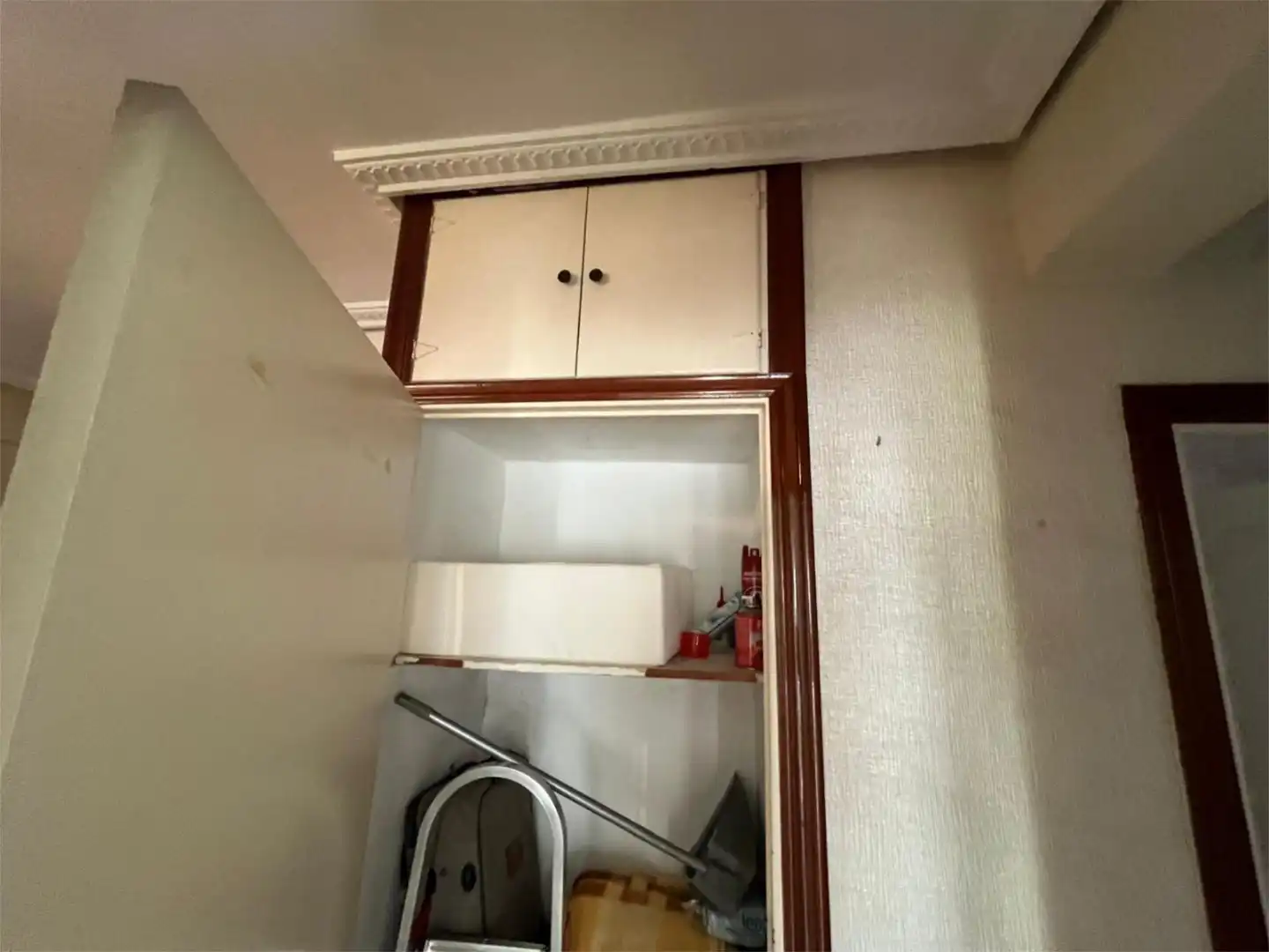 Kitchen of Flat for sale in Sevilla  with Air Conditioner, Storage room and Furnished