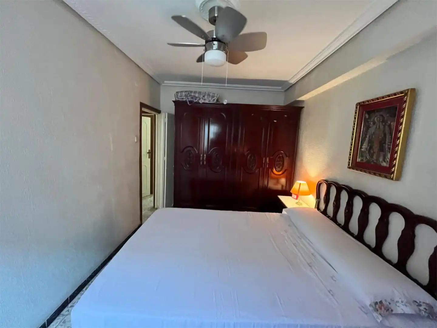 Bedroom of Flat for sale in Sevilla  with Air Conditioner, Storage room and Furnished