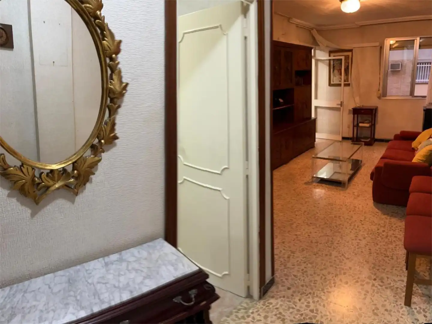 Flat for sale in Sevilla  with Air Conditioner, Storage room and Furnished