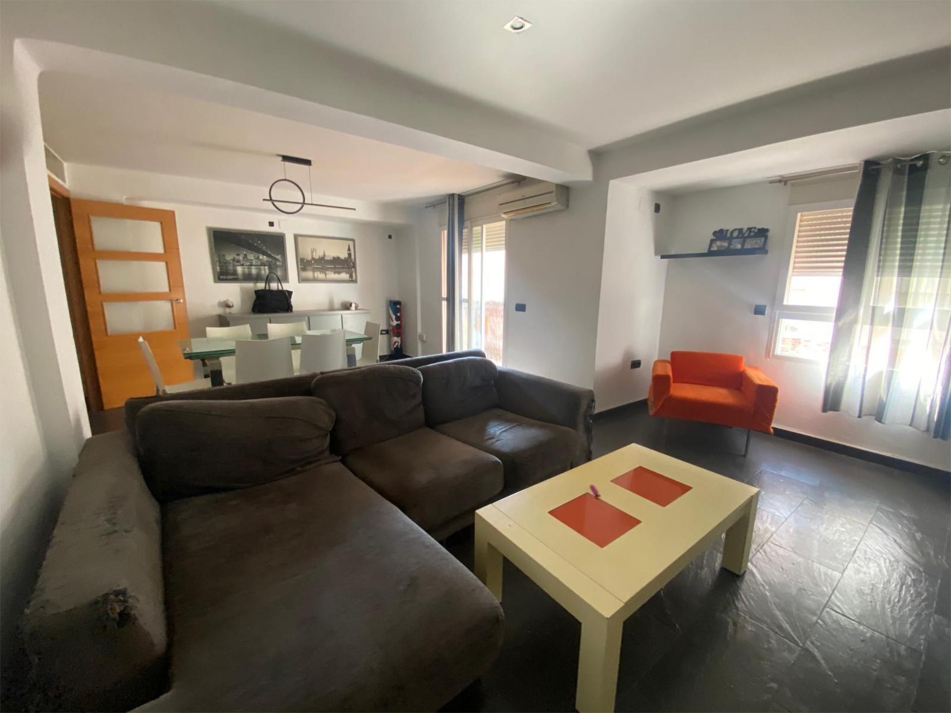 Living room of Flat for sale in Paterna  with Air Conditioner, Heating and Furnished