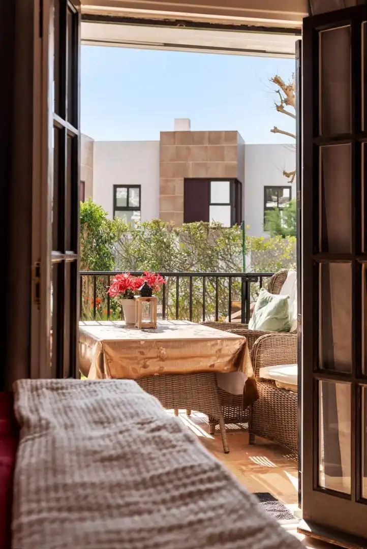Piso en venta en Calle Aries, 9, Los Naranjos Terraza de Piso en venta en Marbella con Aire acondicionado, Calefacción y Jardín privado