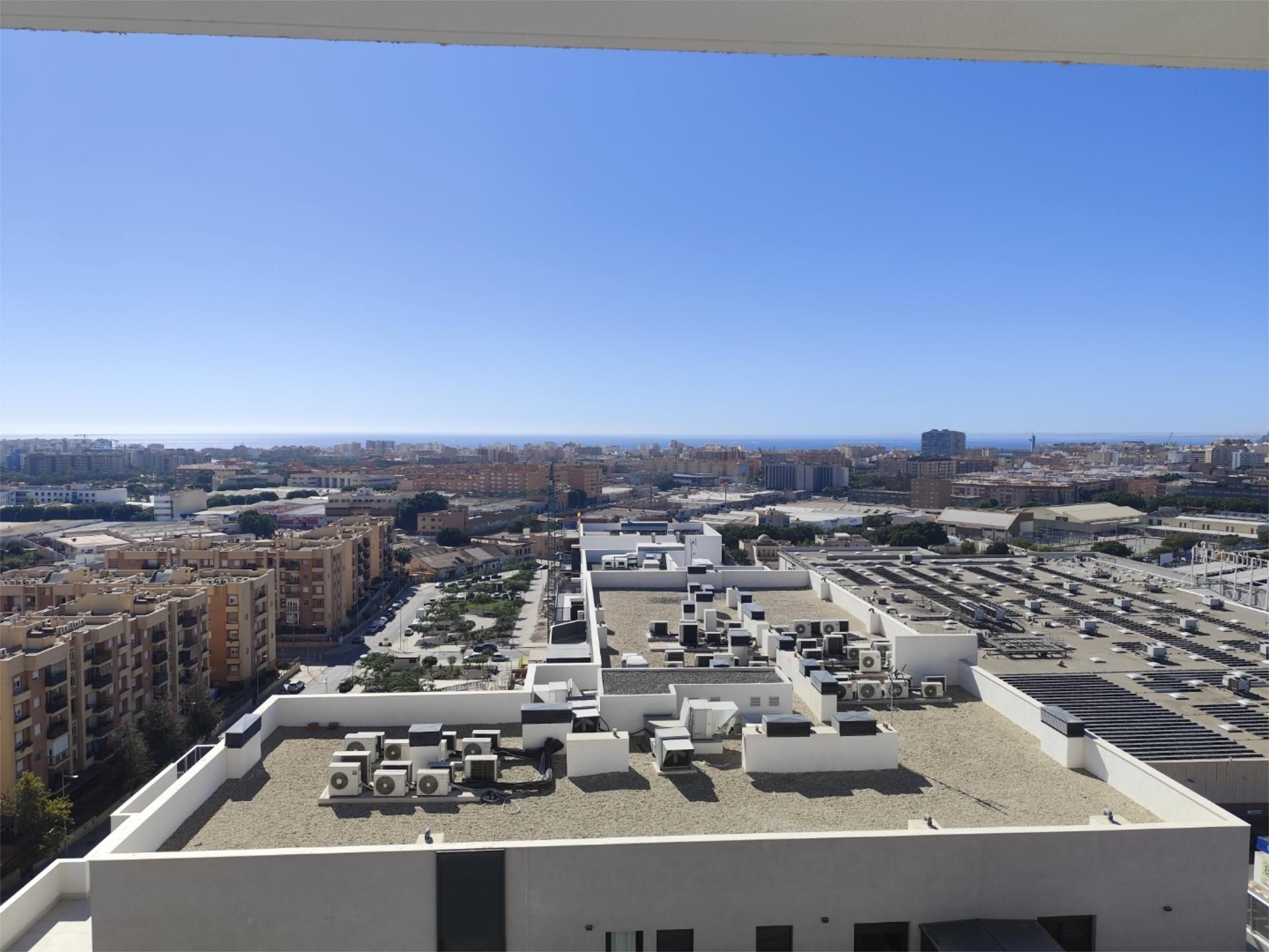 Piso de alquiler en Carrera de las Piedras, 41, Nueva Andalucía Vista exterior de Piso de alquiler en Almería Capital con Aire acondicionado, Calefacción y Terraza