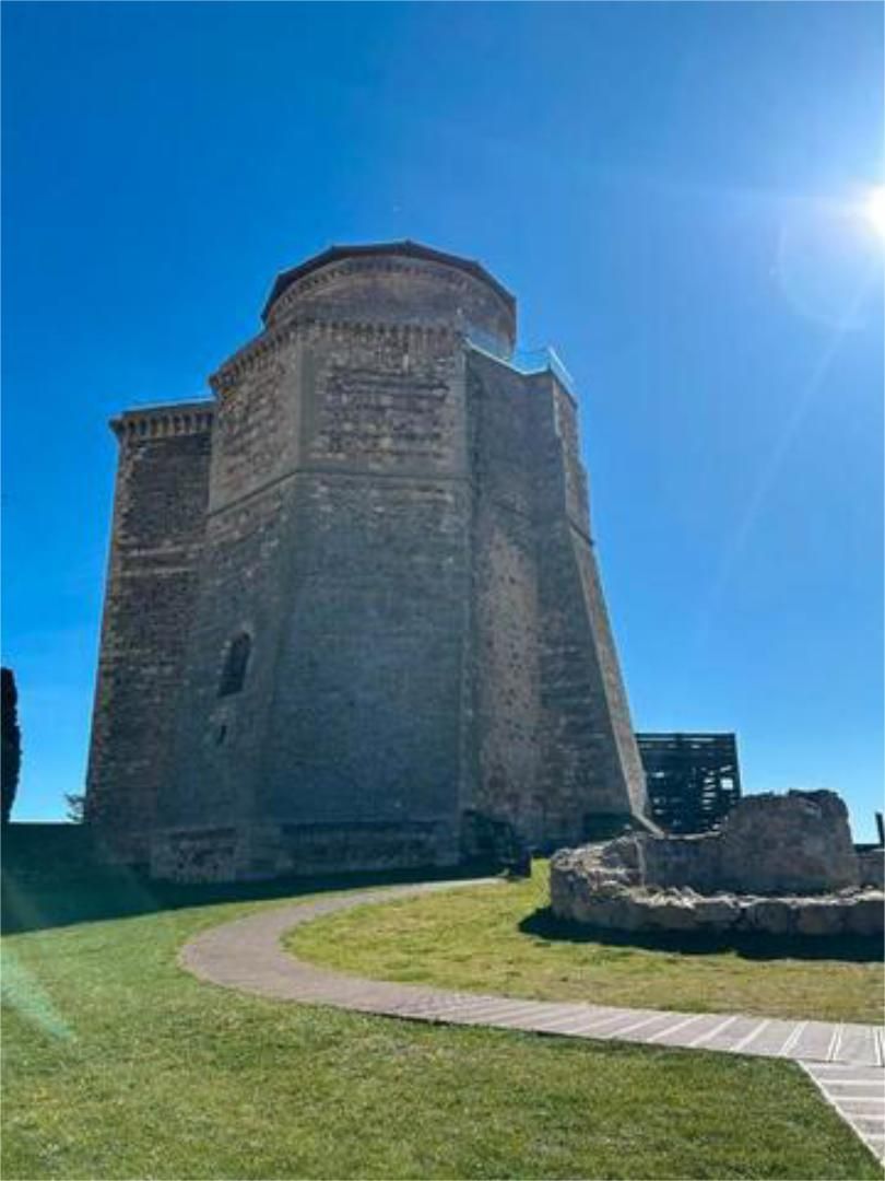 Pis de lloguer a Alba de Tormes Vista exterior de Pis de lloguer en Alba de Tormes amb Calefacció, Terrassa i Moblat