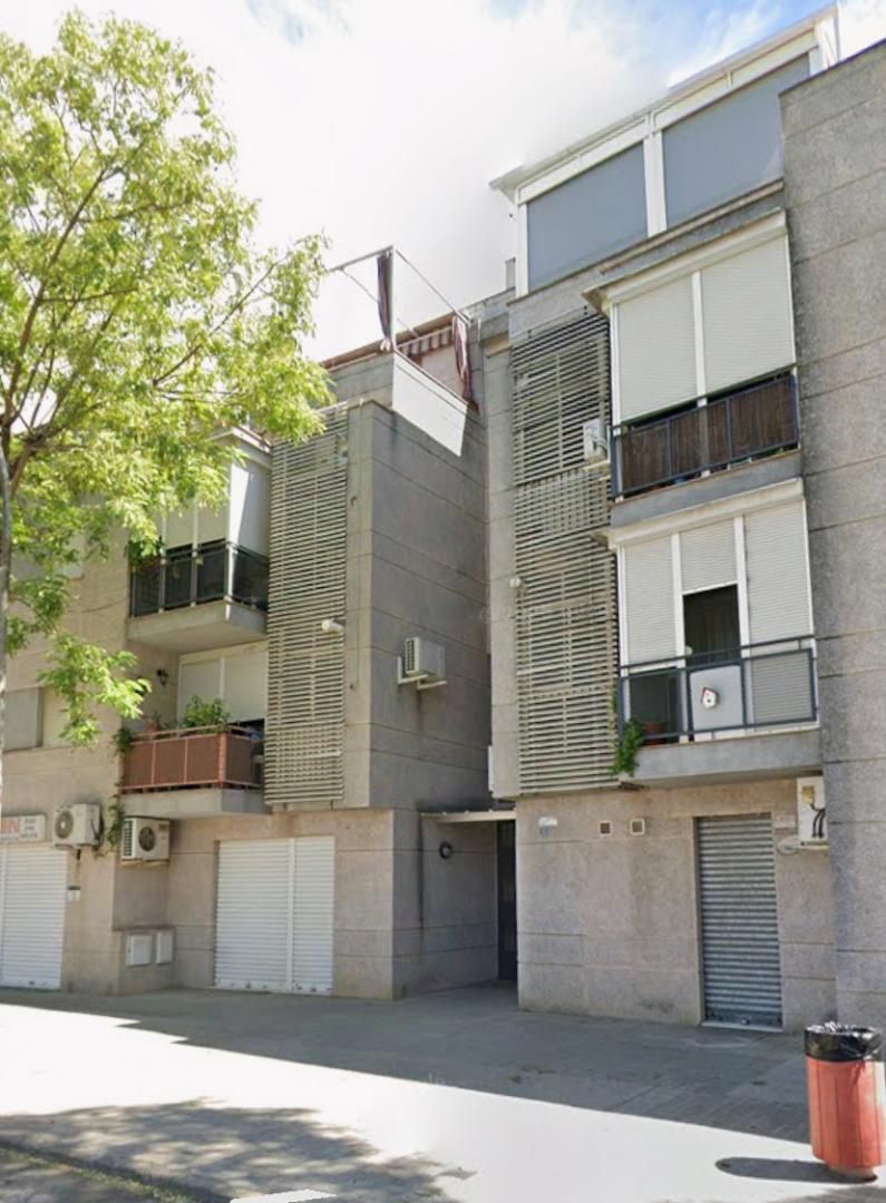 Pis en venda a Avenida Dolores Ibárruri, 3, Estación - La Fontanilla - El Tinte Vista exterior de Pis en venda en Utrera amb Aire condicionat, Terrassa i Traster