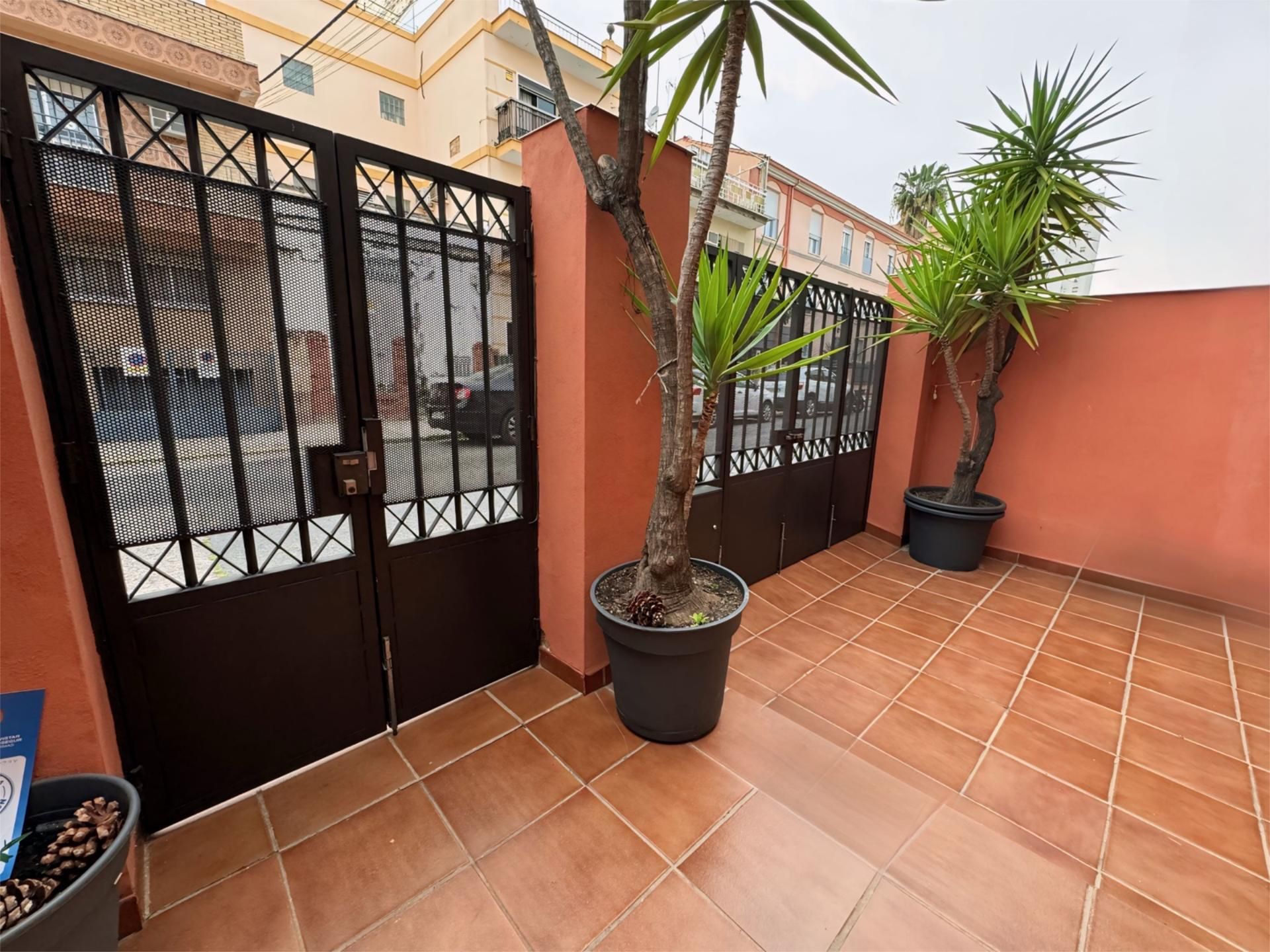 Terrace of Single-family semi-detached for sale in  Sevilla Capital  with Air Conditioner, Heating and Terrace