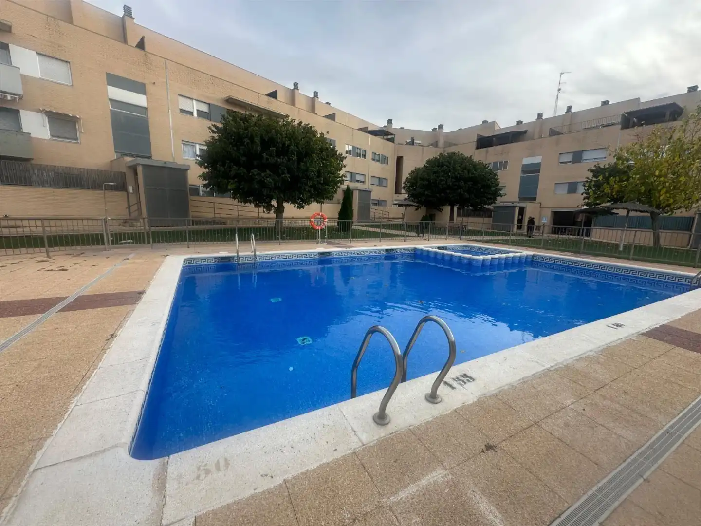 Pis en venda a Calle Ramón y Cajal, 70, Cadrete Piscina de Pis en venda en Cadrete amb Aire condicionat, Terrassa i Piscina