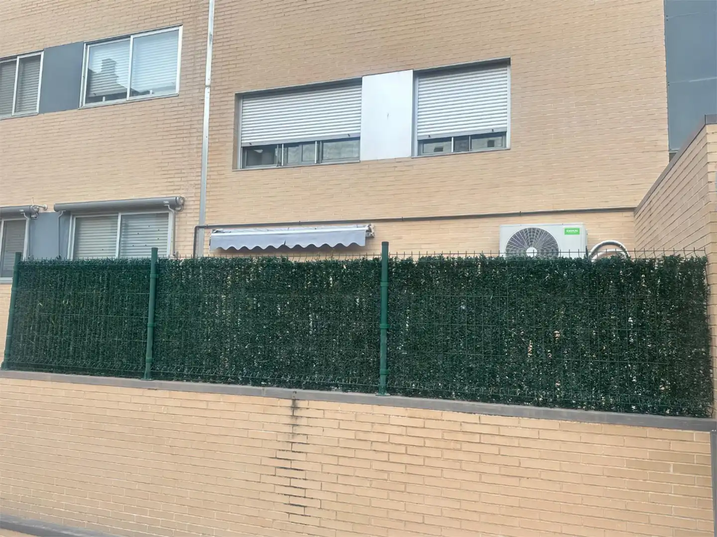 Pis en venda a Calle Ramón y Cajal, 70, Cadrete Vista exterior de Pis en venda en Cadrete amb Aire condicionat, Terrassa i Piscina