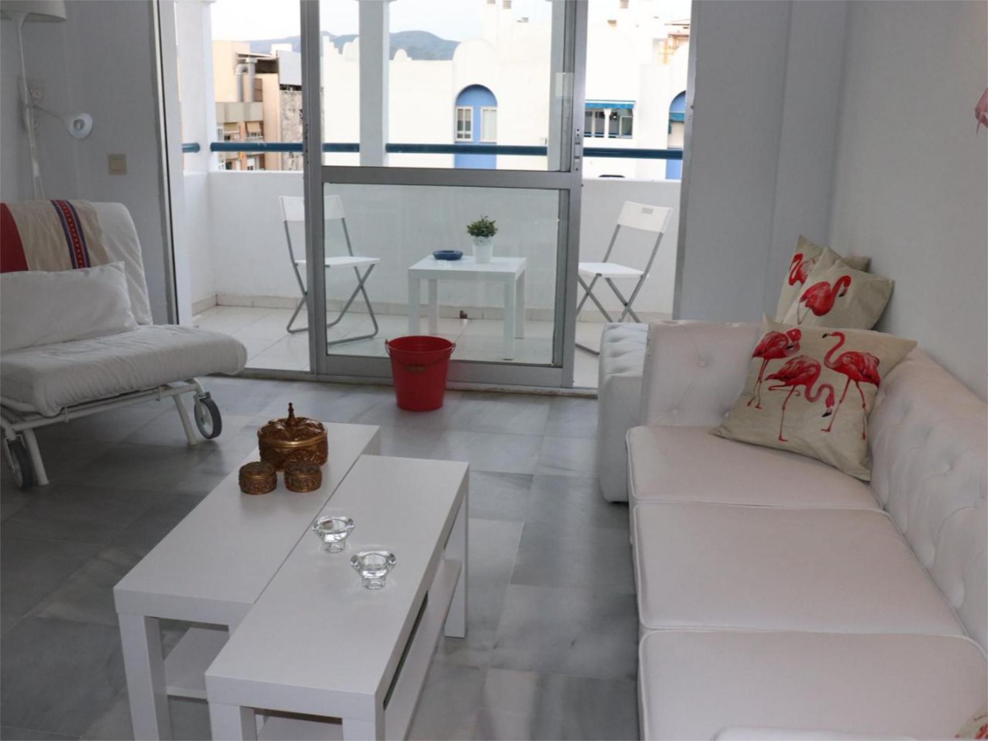 Dormitori de Pis de lloguer en Málaga Capital amb Aire condicionat, Calefacció i Terrassa