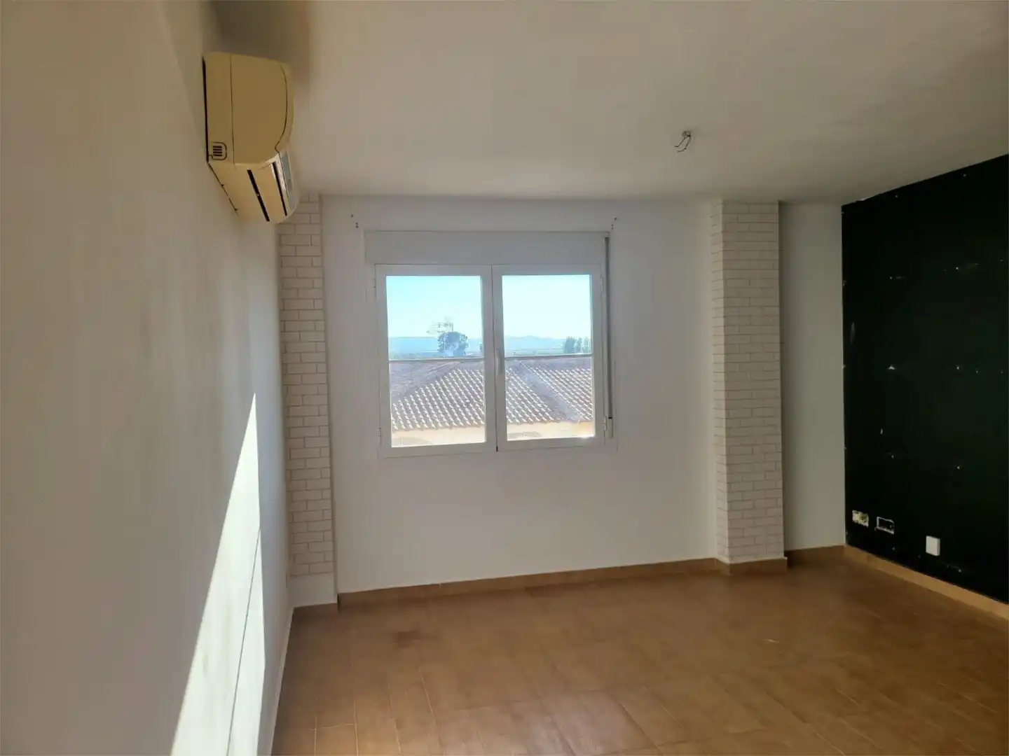 Bedroom of Flat for rent in Madridejos  with Air Conditioner, Parquet flooring and Terrace