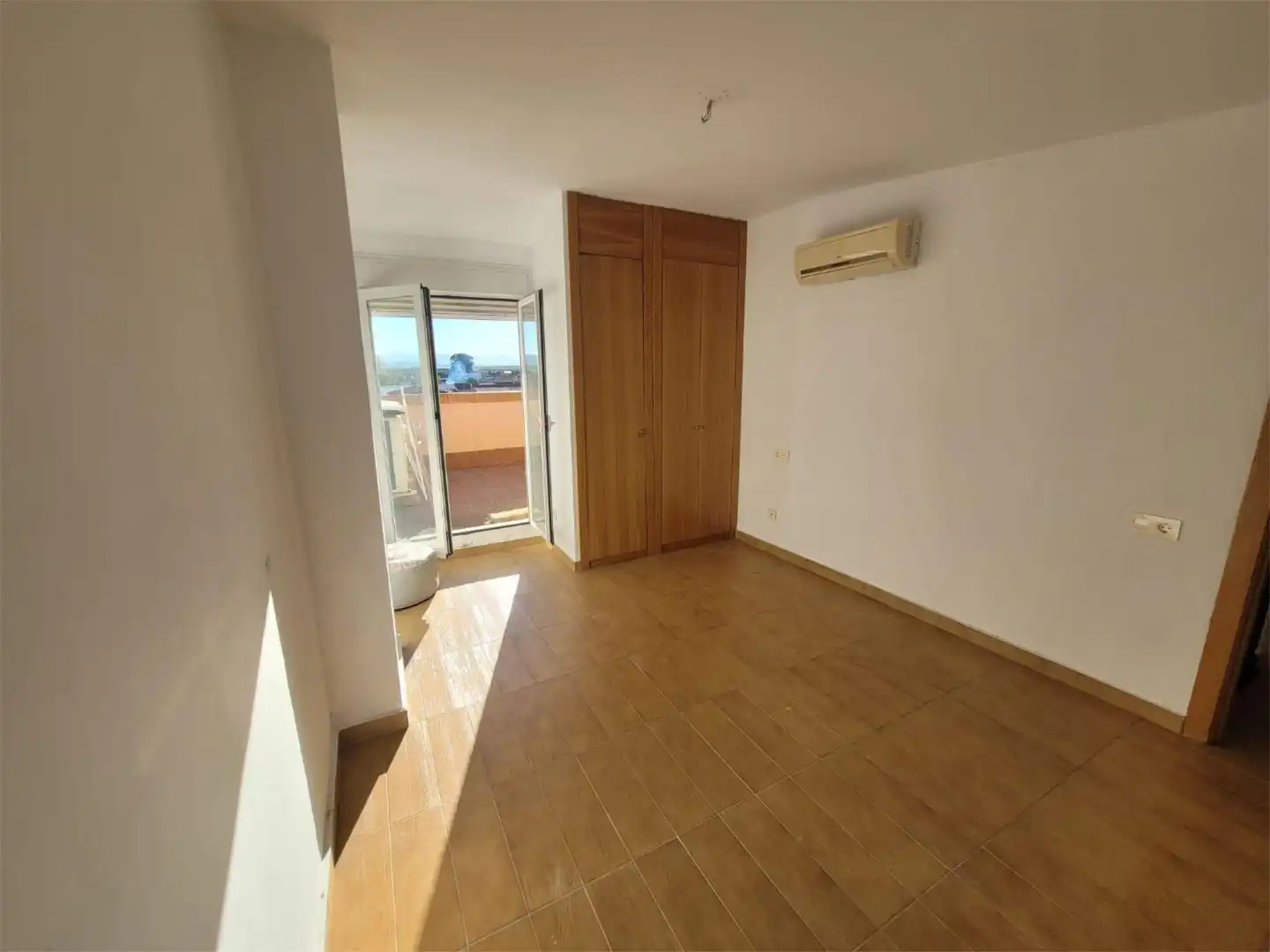 Bedroom of Flat for rent in Madridejos  with Air Conditioner, Parquet flooring and Terrace