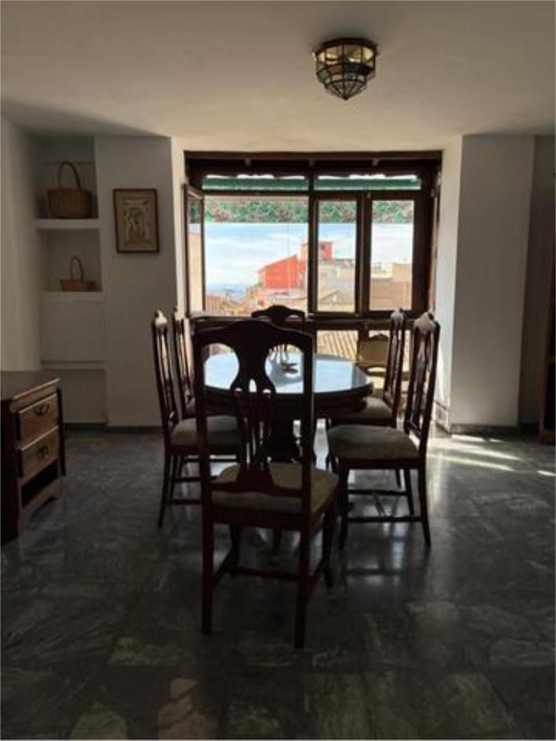 Menjador de Àtic de lloguer en  Granada Capital amb Terrassa