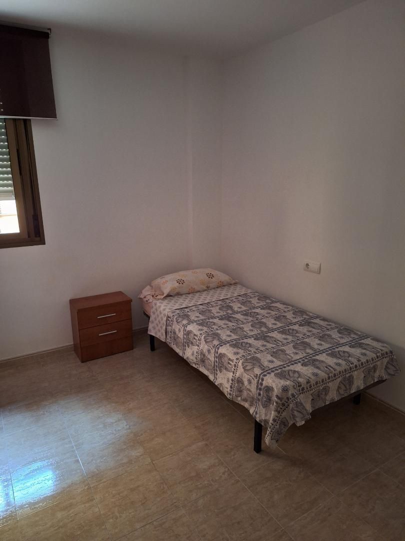 Pis per a compartir a Carrer de Son Gibert, 14, Estadi Balear Dormitori de Pis per a compartir en Palma de Mallorca amb Aire condicionat, Moblat i Forn