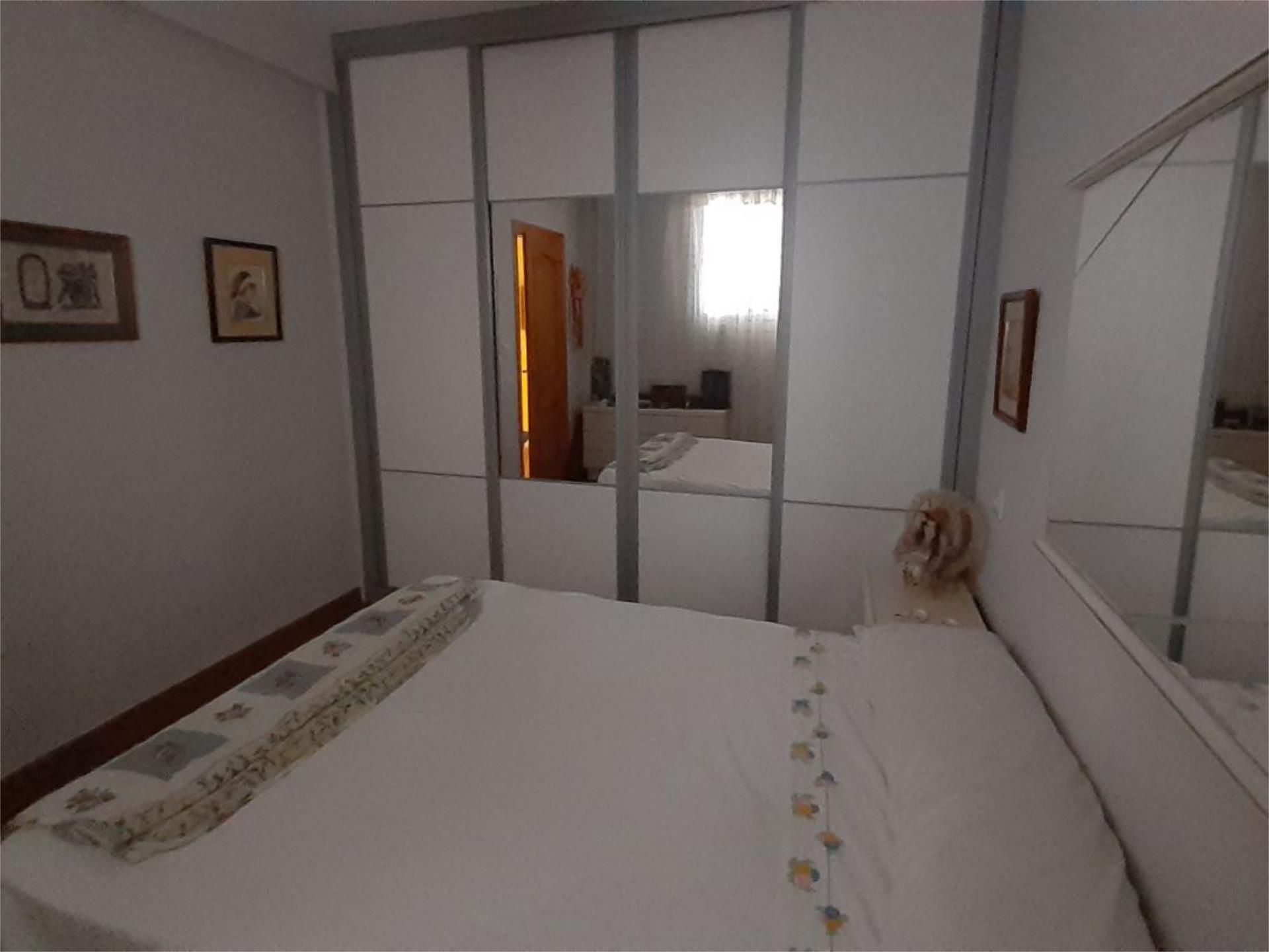 Flat for sale in Calle Virgen del Sagrado Corazón, 1, Triana Este Bedroom of Flat for sale in Sevilla Capital with Air Conditioner, Heating and Private garden