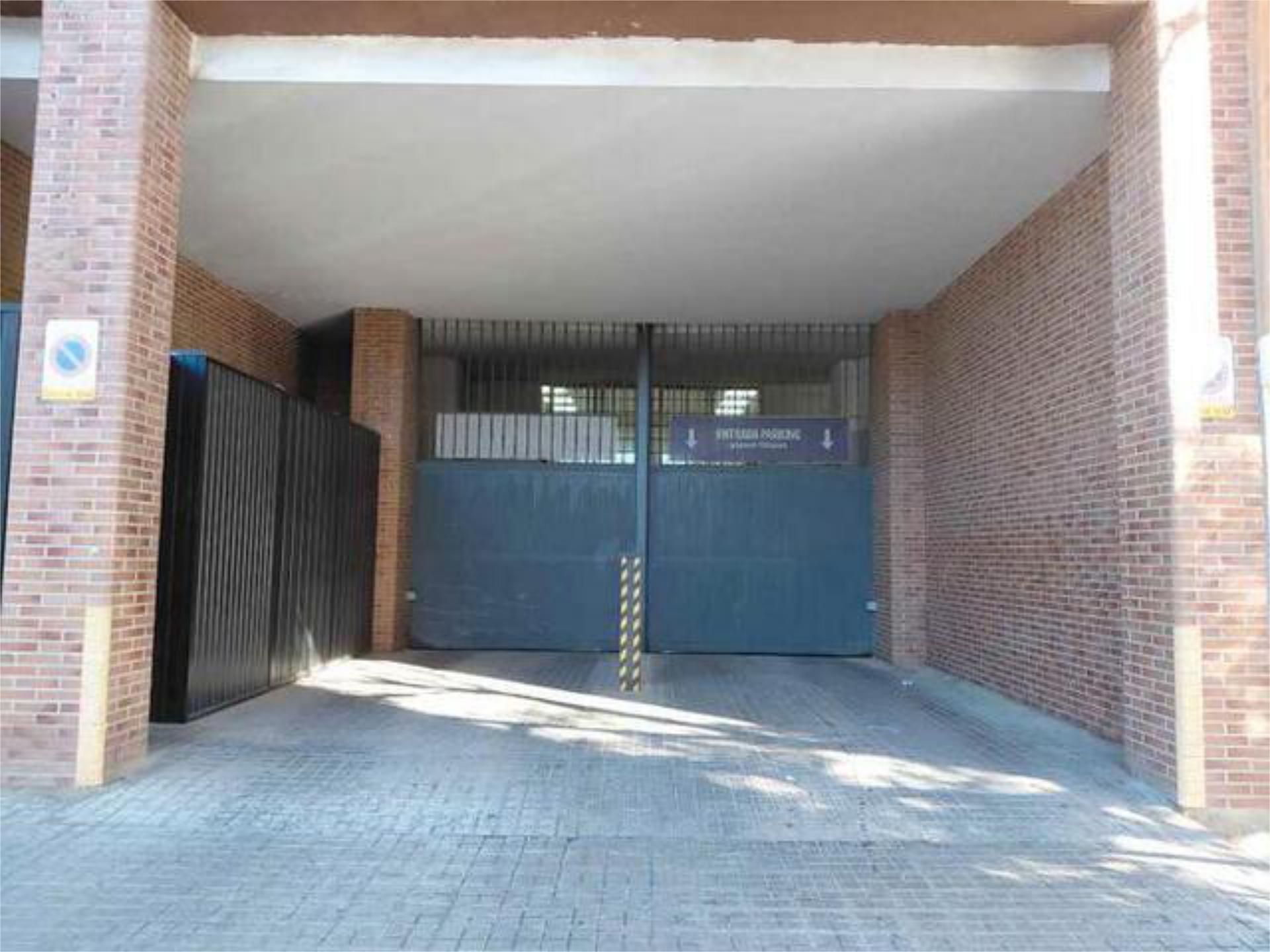 Garaje de alquiler en  Valencia Capital