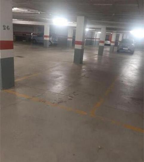 Garaje de alquiler en Pisa, Sevilla - imagen 2 Foto 2 de Garaje de alquiler en Pisa, Sevilla