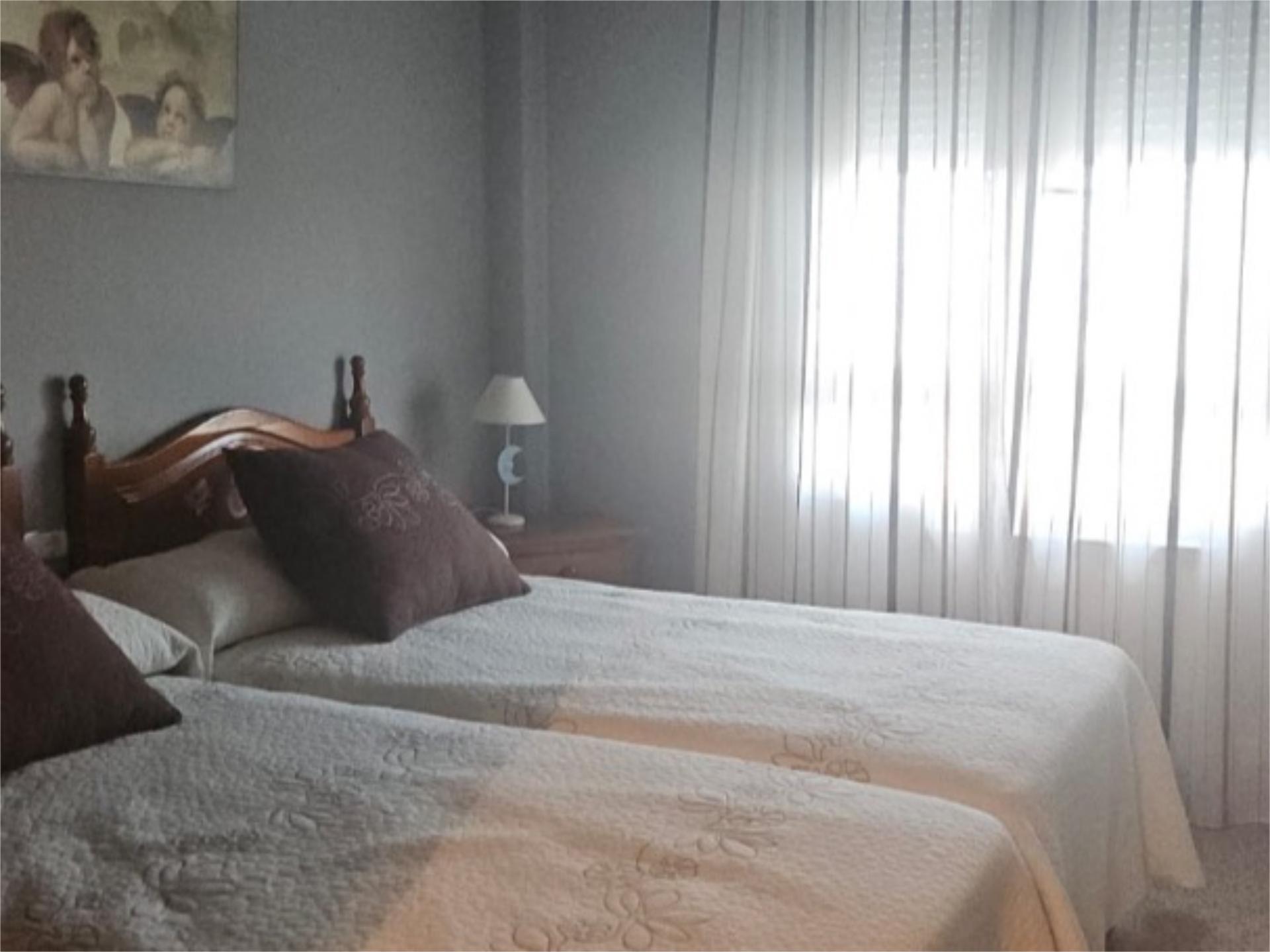 Flat to rent in Calle Tetuán, 2, Centro ciudad Bedroom of Flat to rent in Linares with Air Conditioner, Heating and Furnished