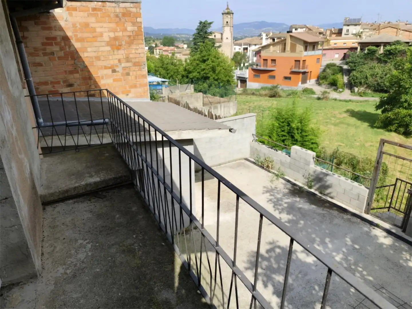 Einfamilien-Reihenhaus zum Verkauf in Plaça Major, 8, Roda de Ter Einfamilien-Reihenhaus zum Verkauf in Plaça Major, 8, Roda de Ter