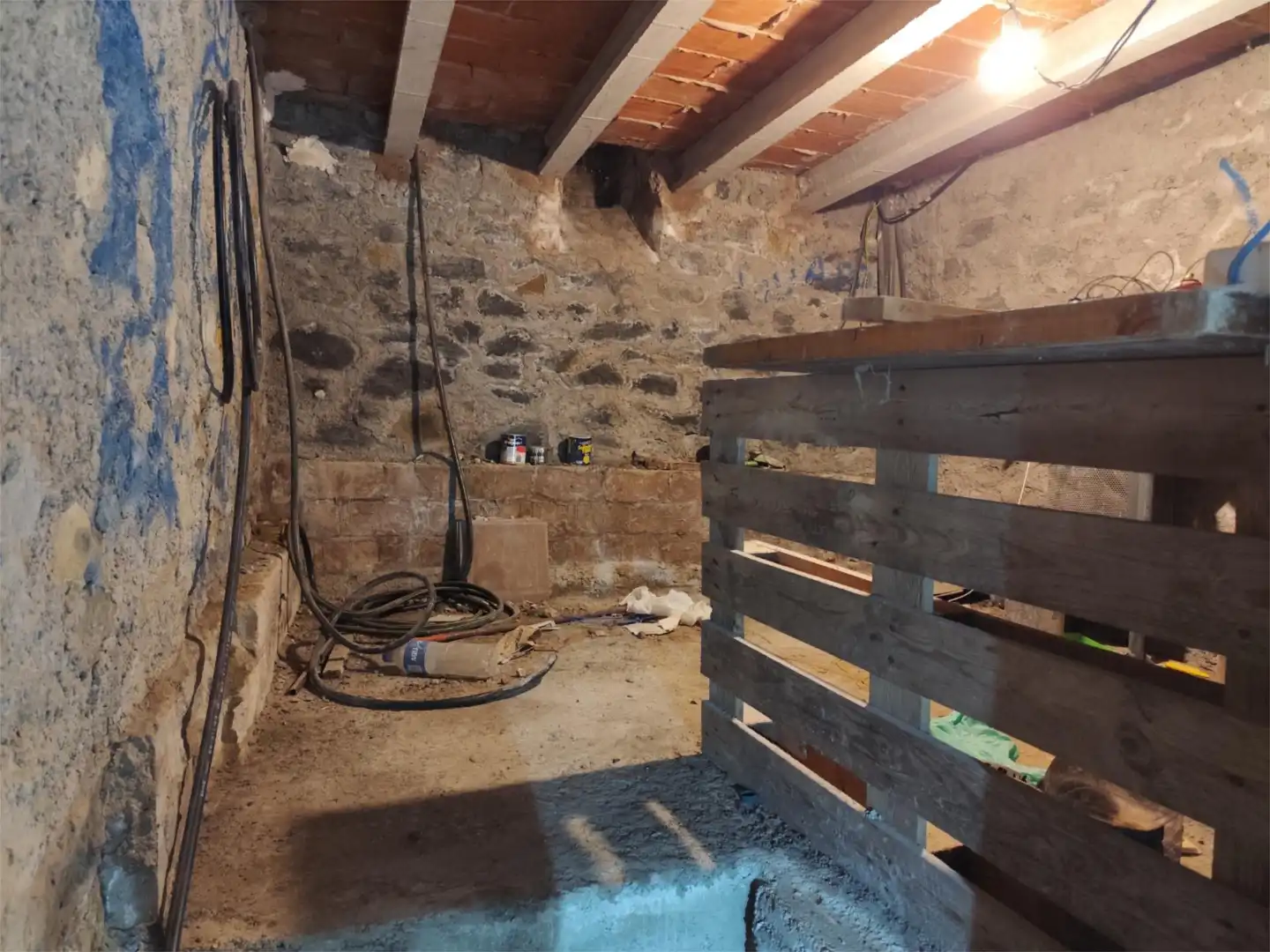 Einfamilien-Reihenhaus zum Verkauf in Plaça Major, 8, Roda de Ter Einfamilien-Reihenhaus zum Verkauf in Plaça Major, 8, Roda de Ter