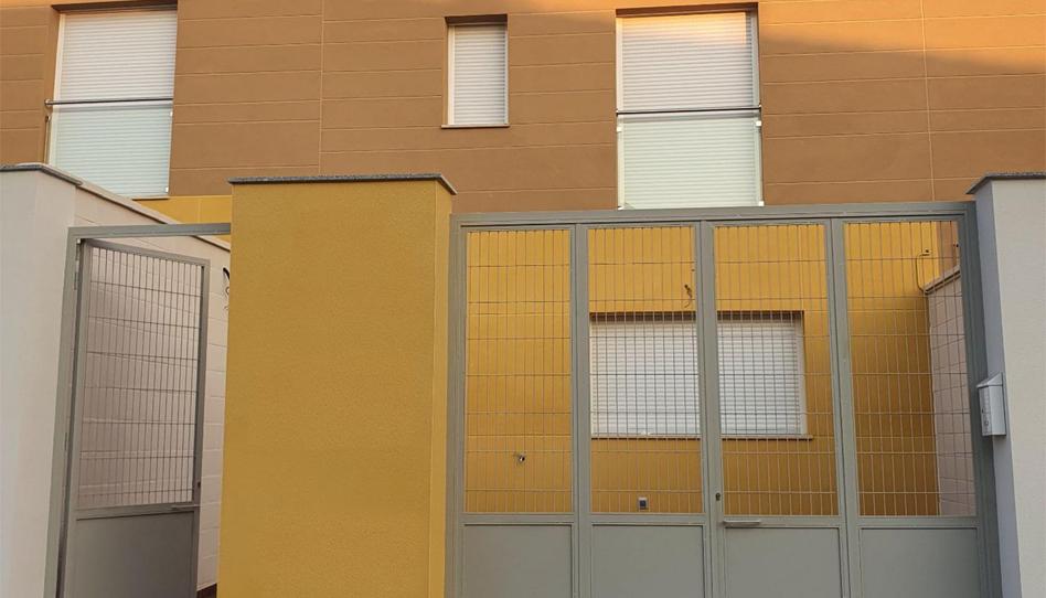 Single-family semi-detached for sale in Norte, Badajoz - image 1 Photo 1 of Single-family semi-detached for sale in Norte, Badajoz