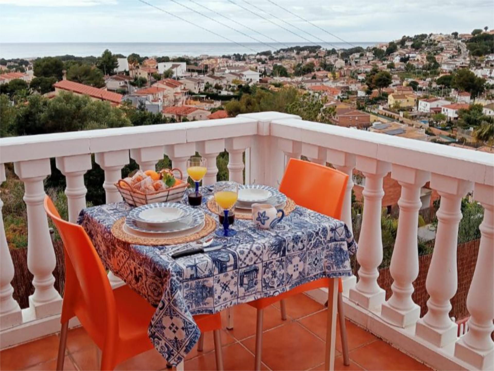 Planta baja to rent in Avinguda Verge de Montserrat, 50, Centre Balcony of Planta baja to rent in Mont-roig del Camp with Air Conditioner, Private garden and Terrace