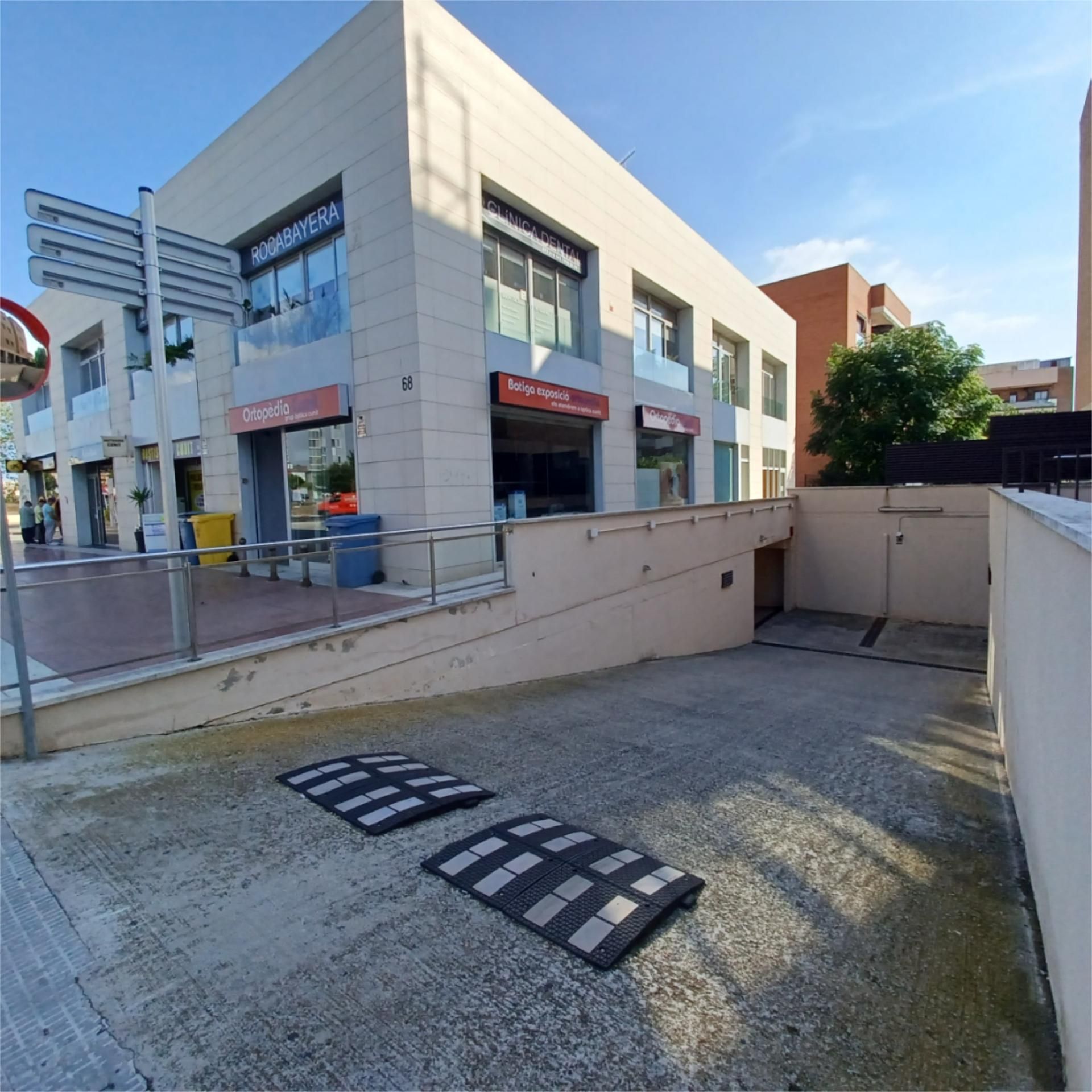 Vista exterior de Garaje en venta en Cunit