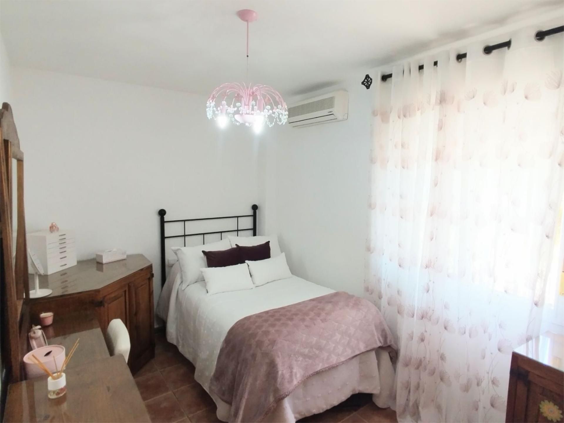 Single-family semi-detached for sale in Avenida de Arcos, 1, Villamartín Bedroom of Single-family semi-detached for sale in Villamartín with Air Conditioner, Heating and Terrace