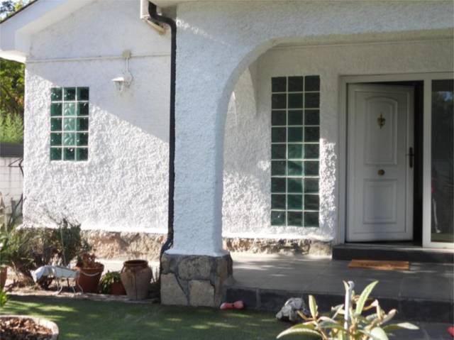 Piso en Venta en Calle Violeta, 1 en Casco Antiguo - La Dehesa - Los Monteros