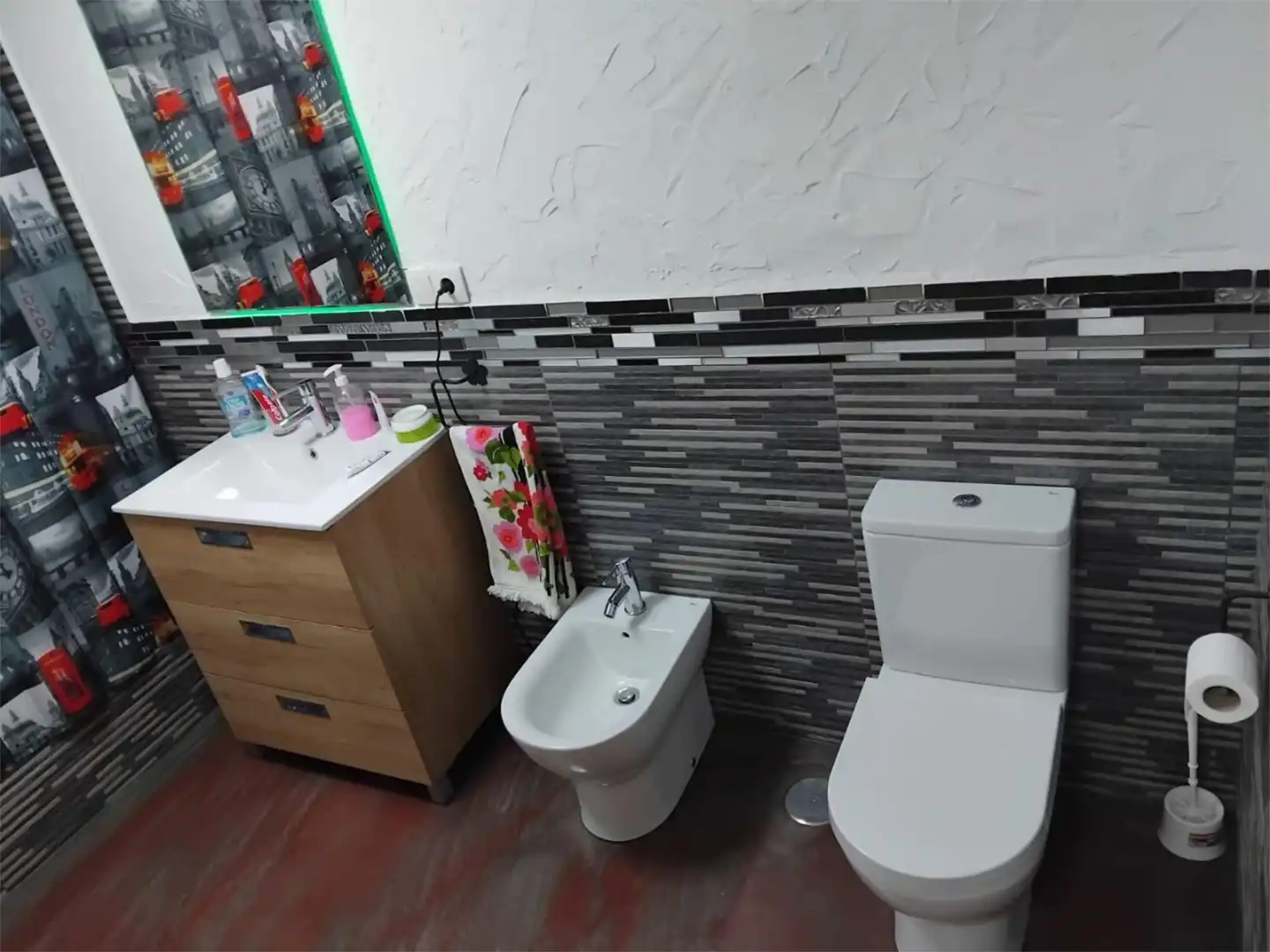 Bathroom of Flat for sale in Arroyomolinos (Madrid)  with Air Conditioner, Terrace and Swimming Pool