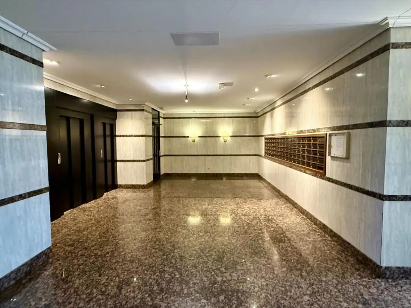 Piso en venta en Calle de Yerma, 8, Costillares Piso en venta en Madrid con Aire acondicionado, Calefacción y Parquet