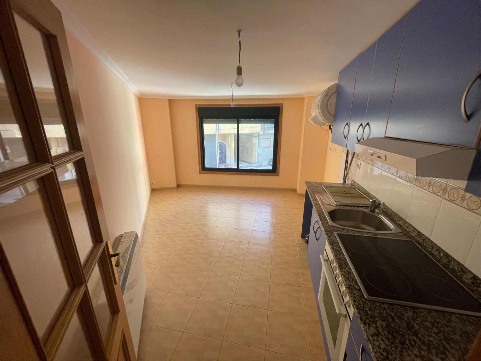 Wohnung miete in Rúa Otero Pedraio, 1, A Cañiza Küche von Wohnung miete in A Cañiza mit Heizung, Parkett und Möbliert