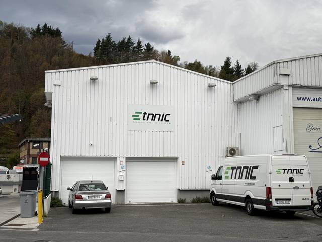 Local comercial en Alquiler en Caracter Araba Etorbidea, 32 en Arrasate / Mondragón