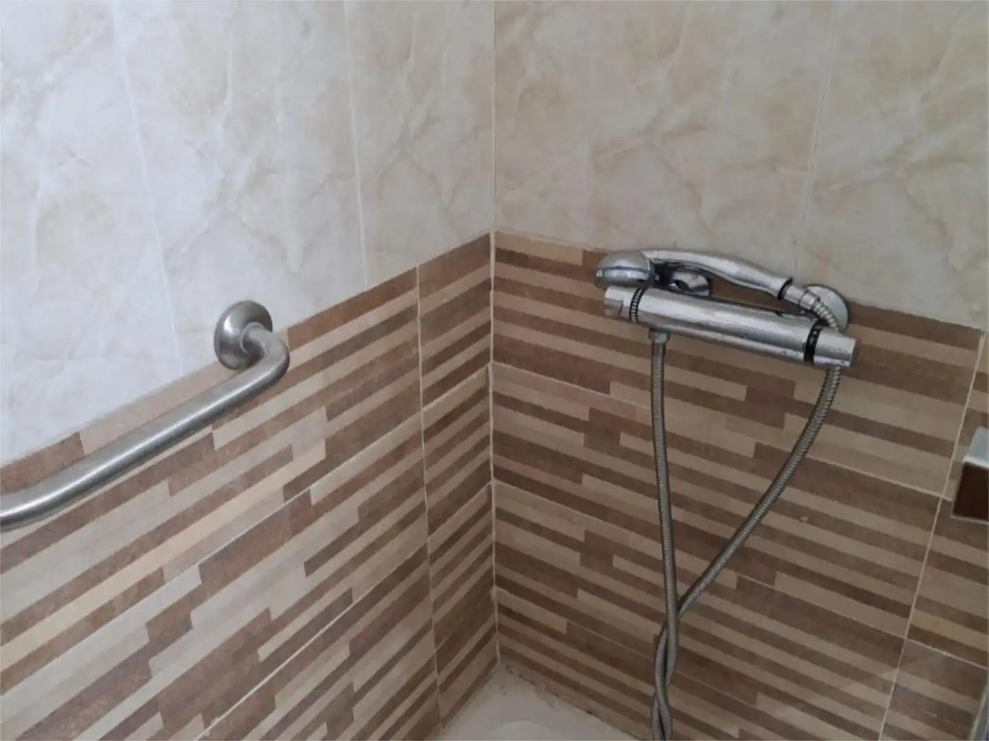 Piso en venta en Ronda de Levante, 15, Vistalegre Baño de Piso en venta en Murcia con Aire acondicionado, Calefacción y Parquet