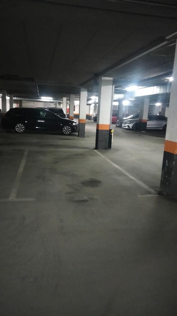 Garatge de lloguer a Calle de Eduardo Barreiros, 3, Orcasur - 12 de Octubre