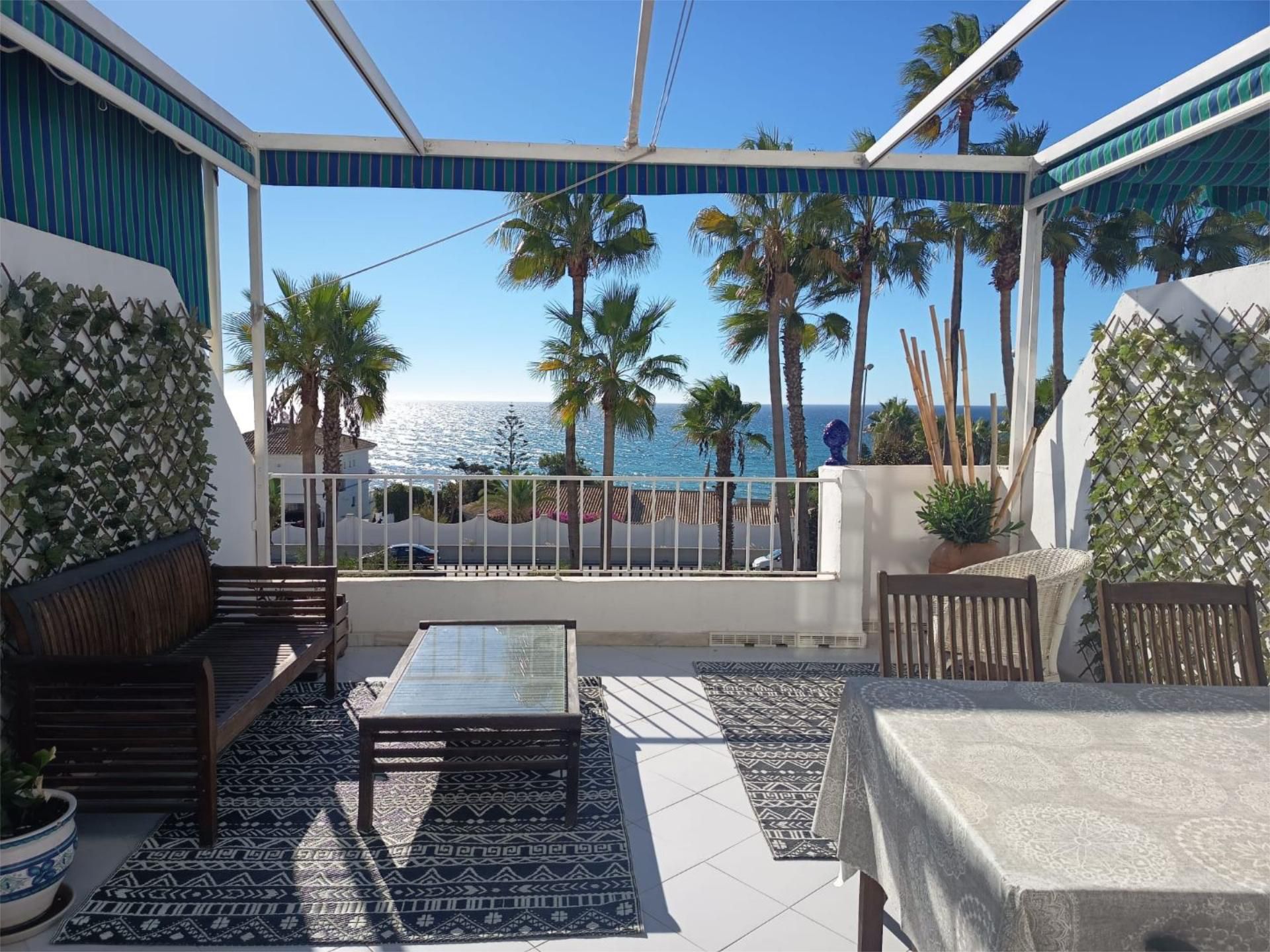 Terrassa de Pis de lloguer en Mijas amb Aire condicionat, Terrassa i Piscina